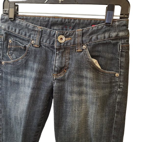 X2 Jean Capri Size 2 - Picture 3 of 6